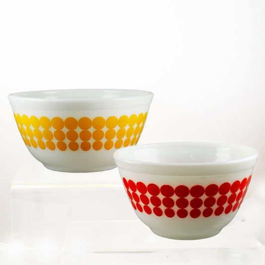 Vintage Pyrex Mixing Bowls