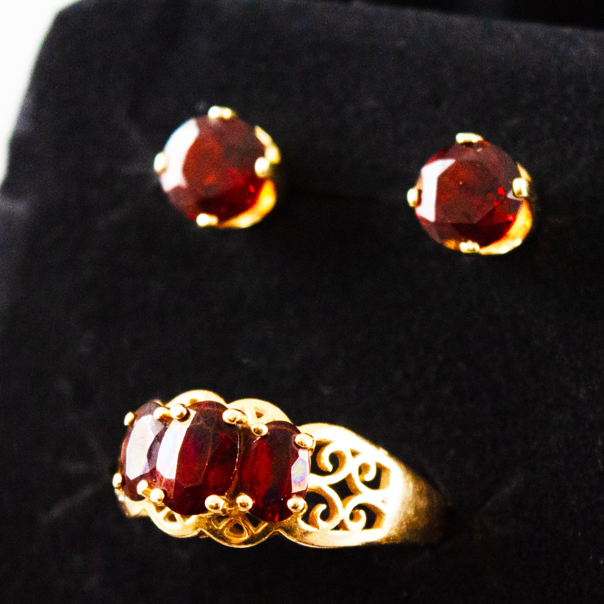 14K Garnet Set